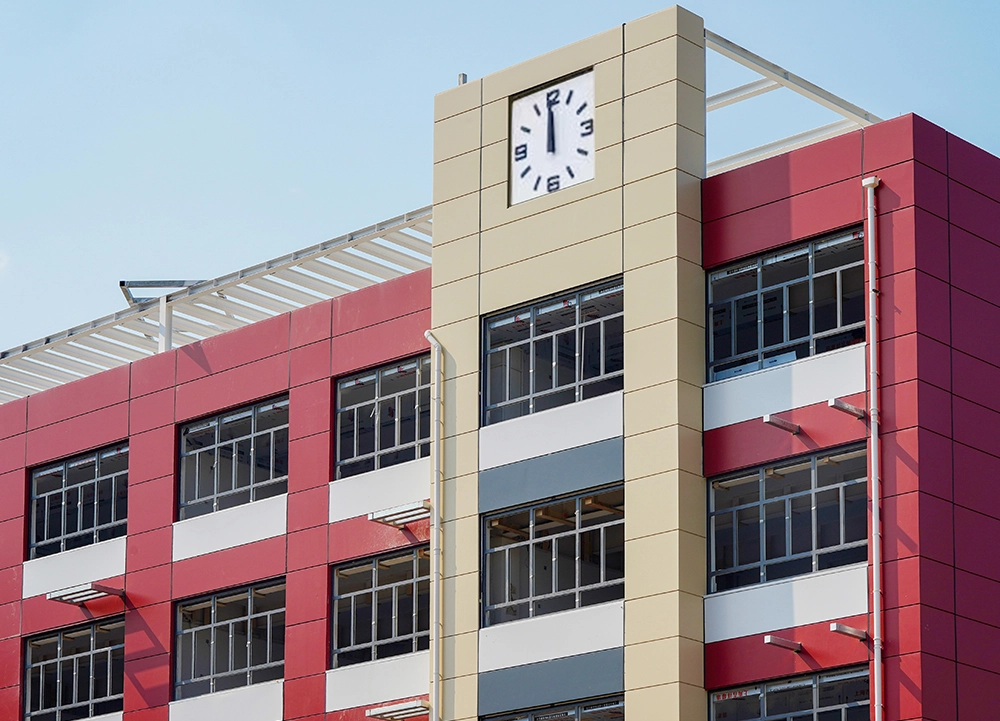 ซุ้มสี่เหลี่ยมทางหัว®สำหรับผนัง