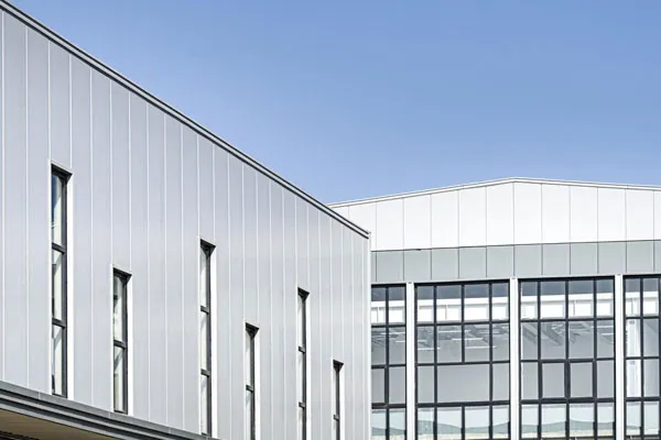 เปรียบเทียบแผง puf กับวัสดุฉนวนแบบดั้งเดิม