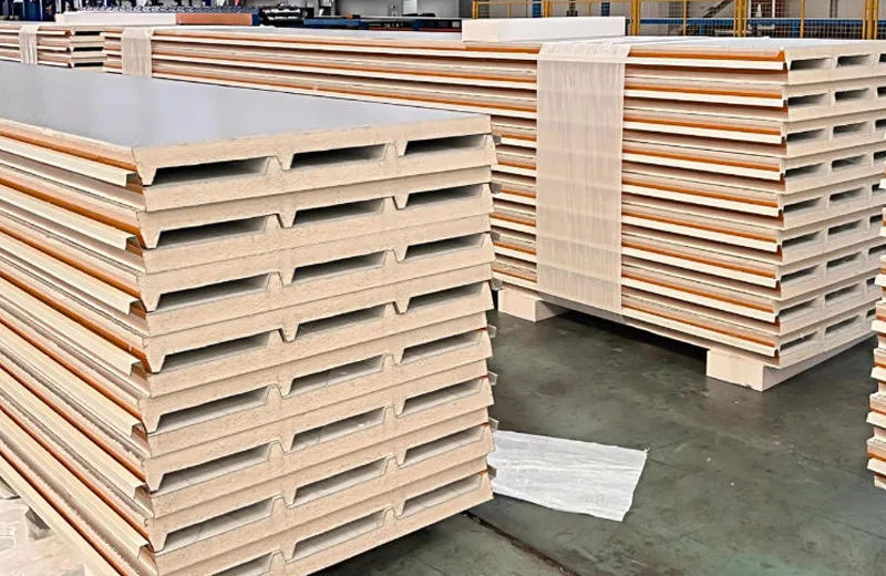 วิธีการเลือกแผง puf ที่ทนต่อสภาพอากาศสำหรับการป้องกันคลังสินค้าตลอดทั้งปี